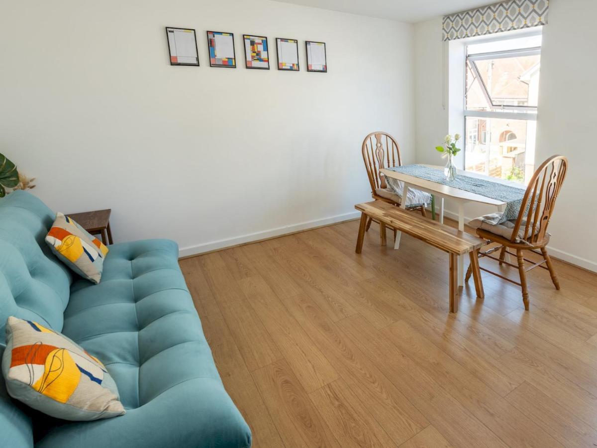 Pass The Keys Modern Stylish Apartment With Parking Bournemouth Esterno foto