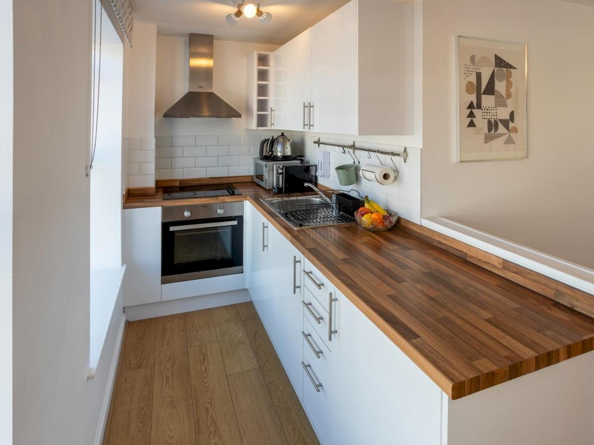 Pass The Keys Modern Stylish Apartment With Parking Bournemouth Esterno foto